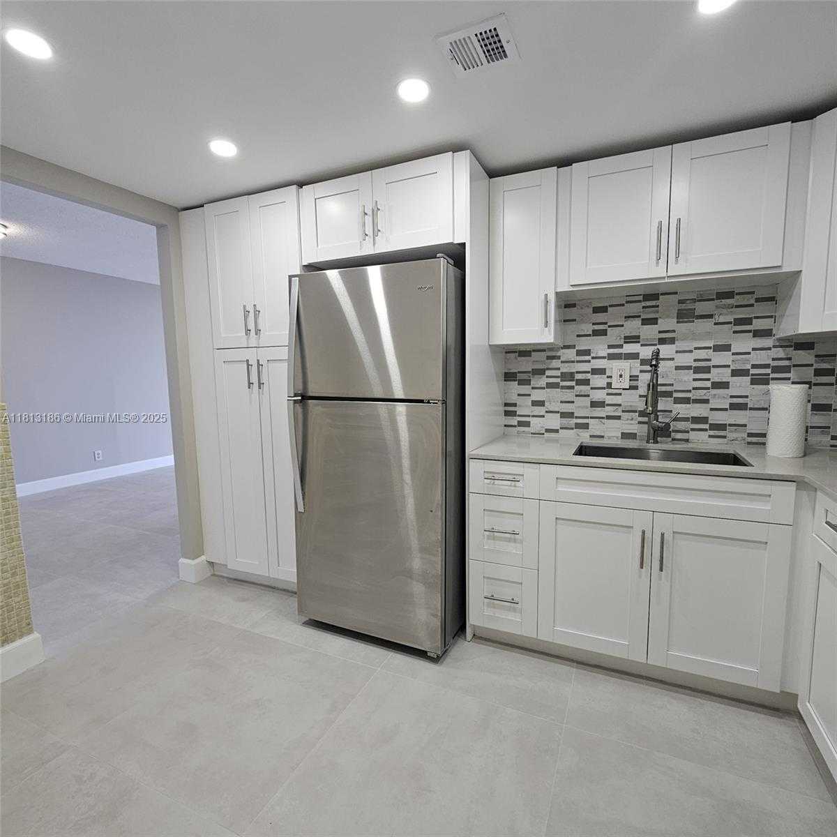 Small Image of 16710 NORTH EAST 9TH AVE #804, North Miami Beach Number 7