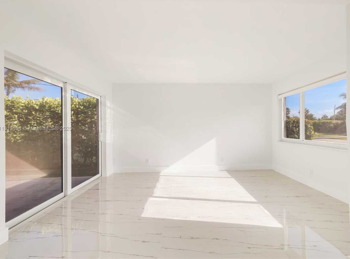 Small Image of 2111 NORTH 14TH CT, Hollywood Number 15