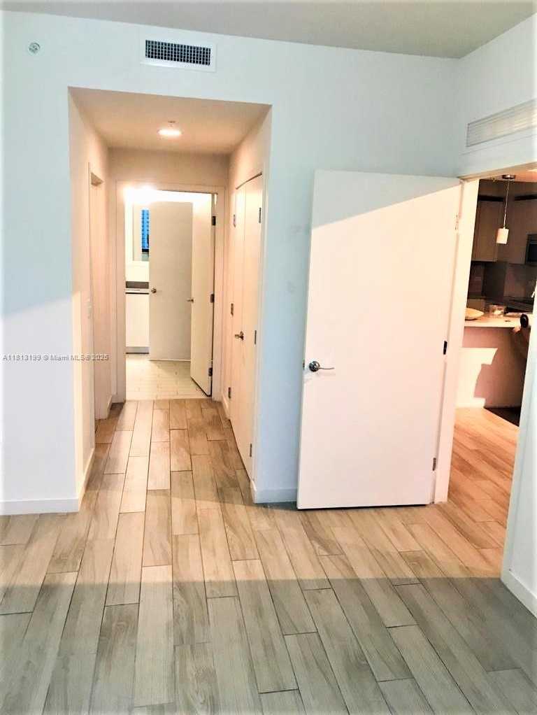 Small Image of 999 SOUTH WEST 1ST AVE #2508, Miami Number 11