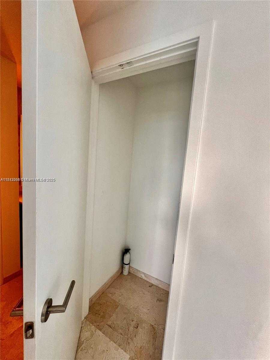 Small Image of 88 SOUTH WEST 7TH ST #803, Miami Number 21