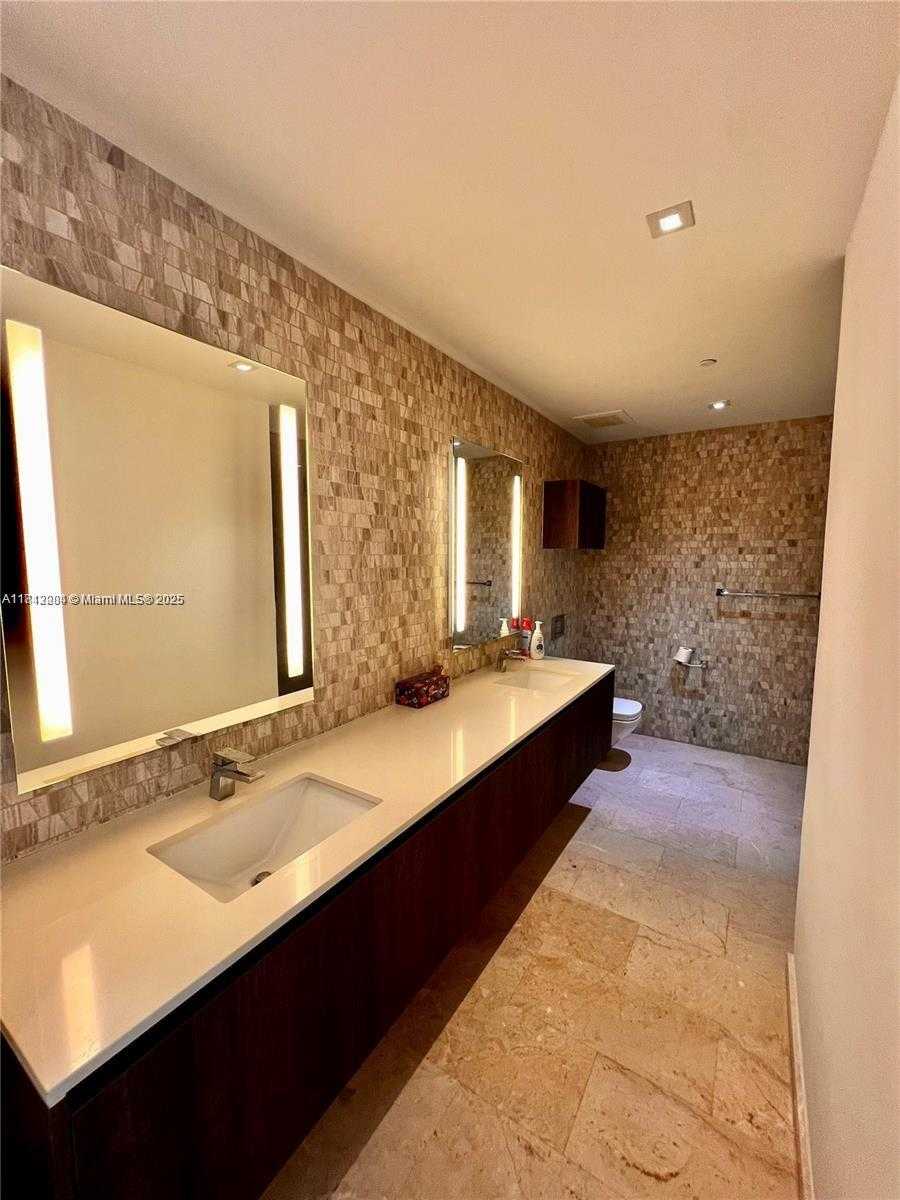 Small Image of 88 SOUTH WEST 7TH ST #803, Miami Number 25