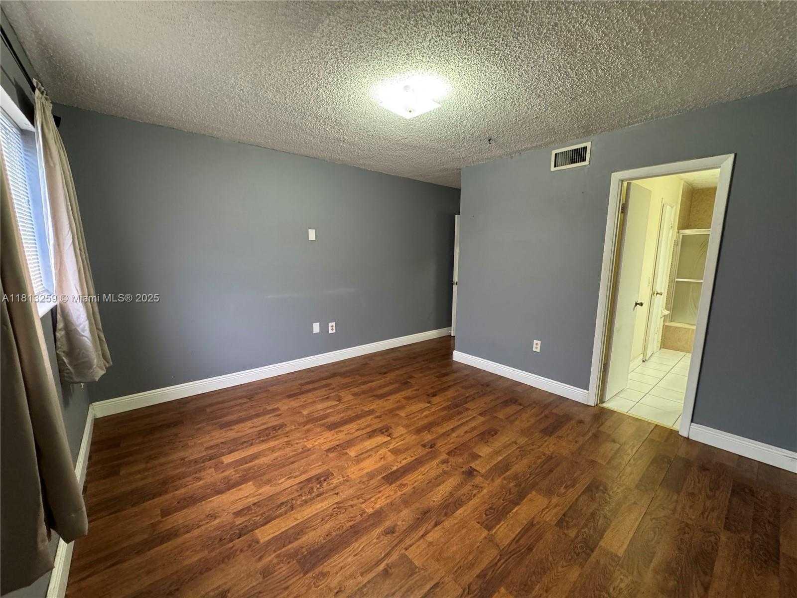 Small Image of 2610 WEST 76TH ST #205, Hialeah Number 10