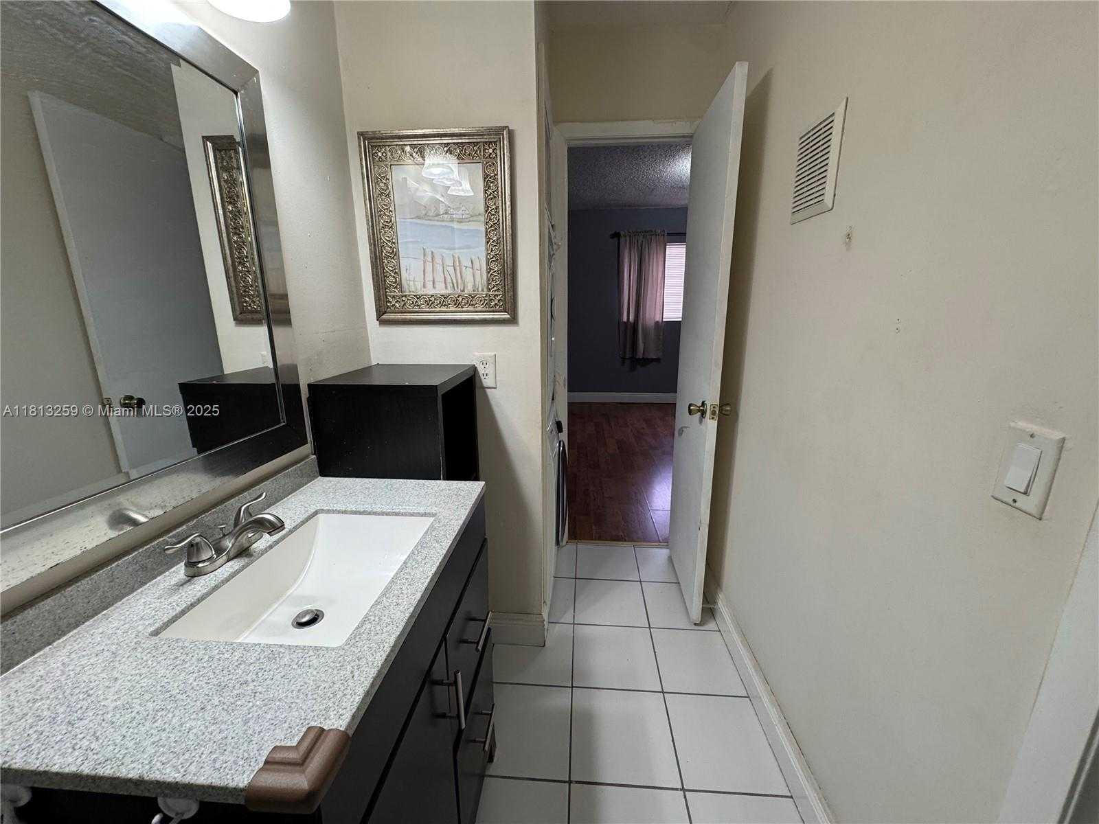 Small Image of 2610 WEST 76TH ST #205, Hialeah Number 14