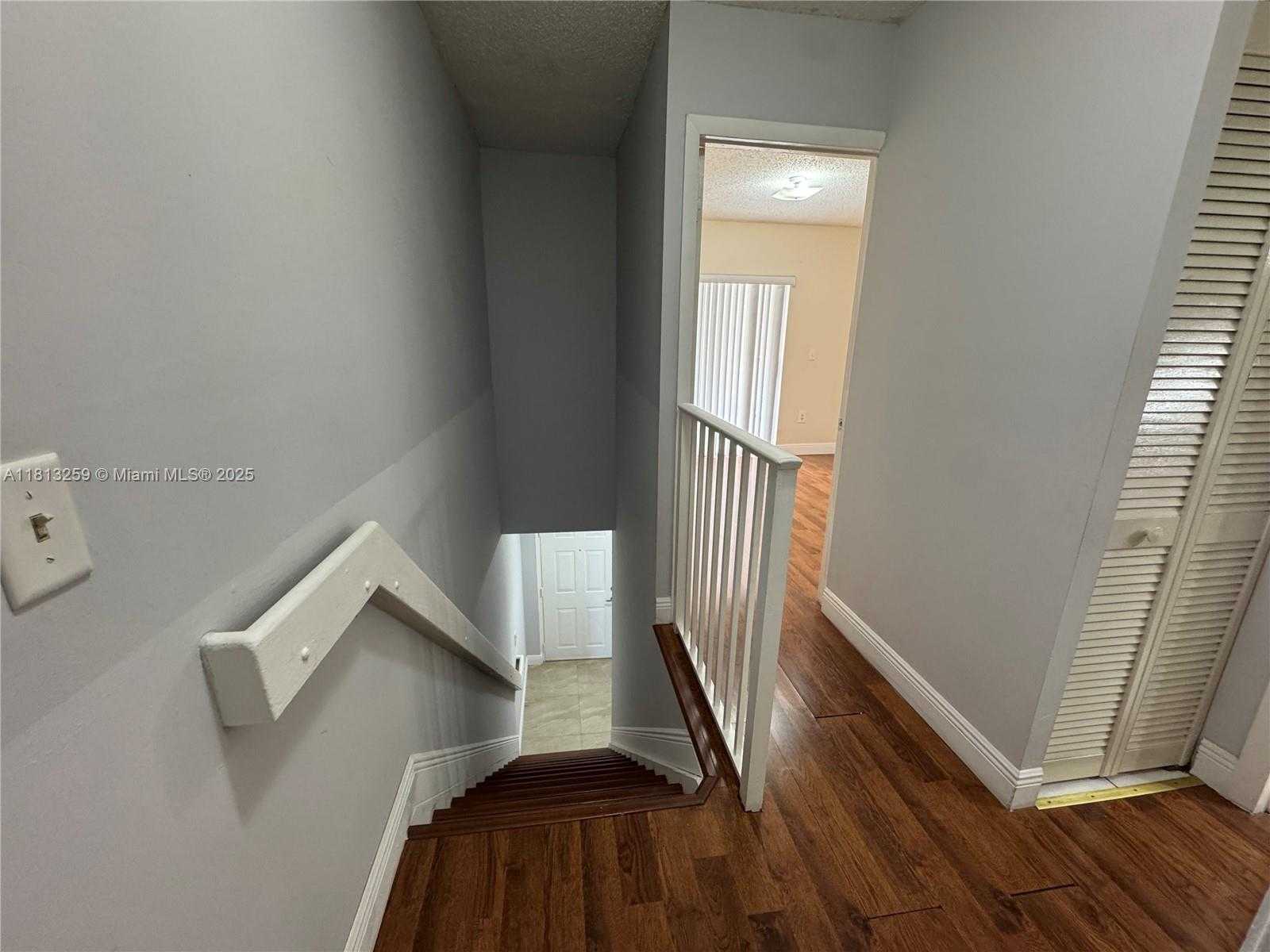 Small Image of 2610 WEST 76TH ST #205, Hialeah Number 17