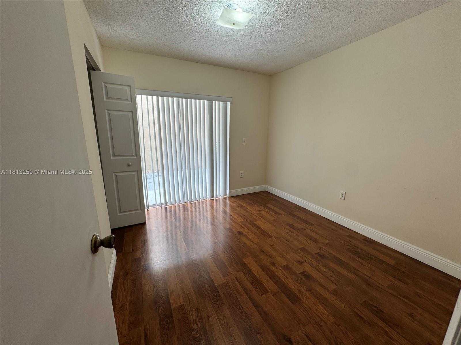 Small Image of 2610 WEST 76TH ST #205, Hialeah Number 18