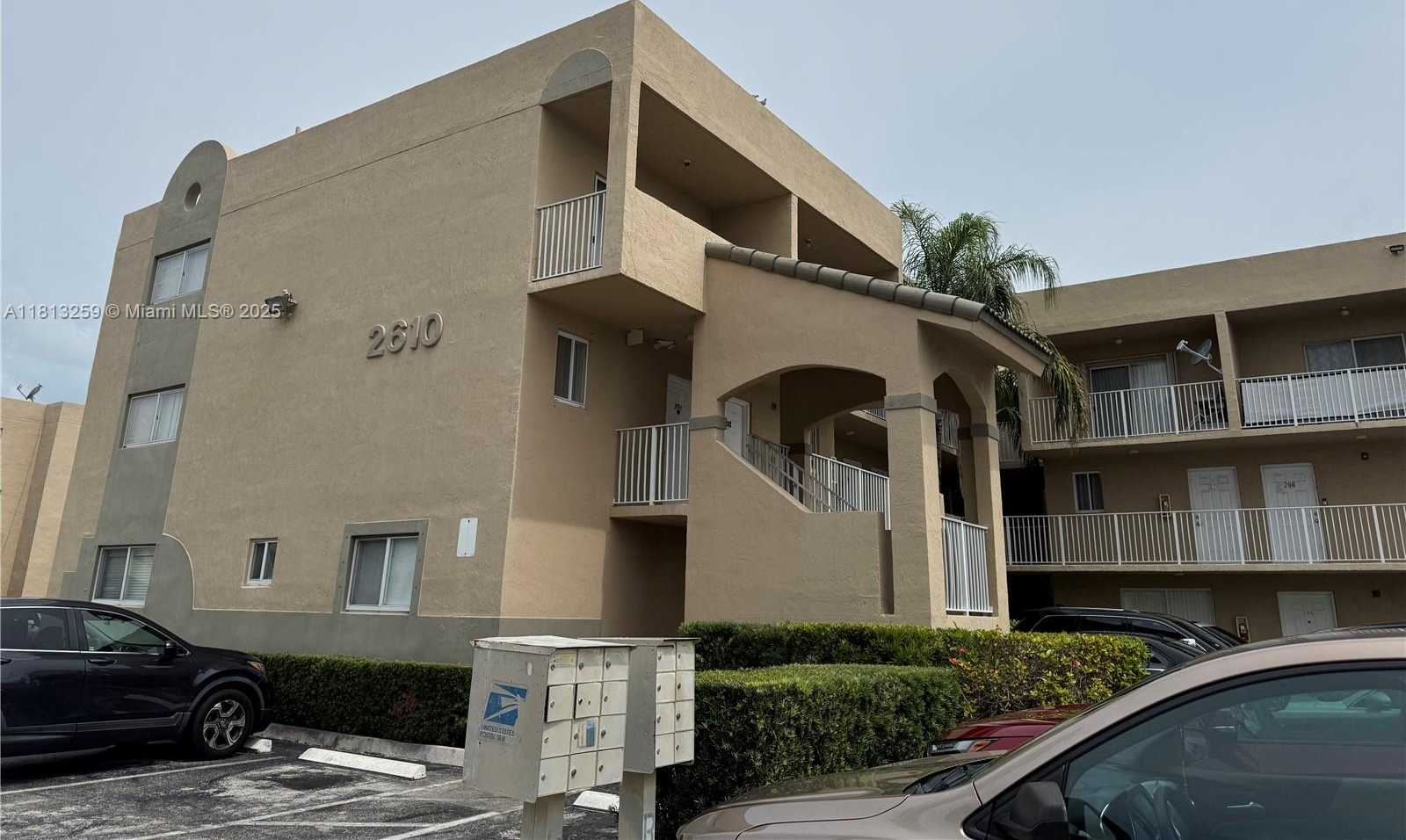 Small Image of 2610 WEST 76TH ST #205, Hialeah Number 22