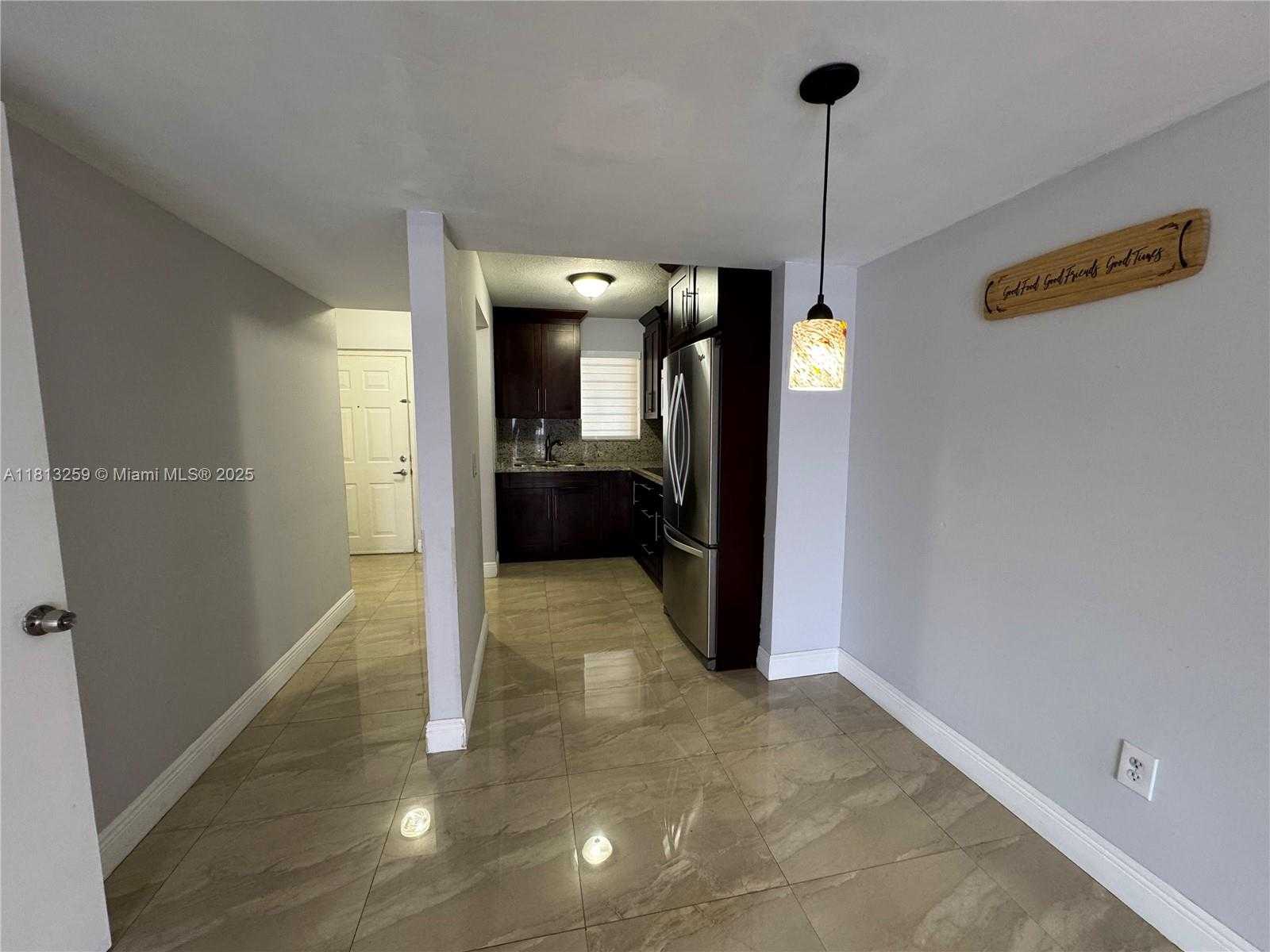 Small Image of 2610 WEST 76TH ST #205, Hialeah Number 3