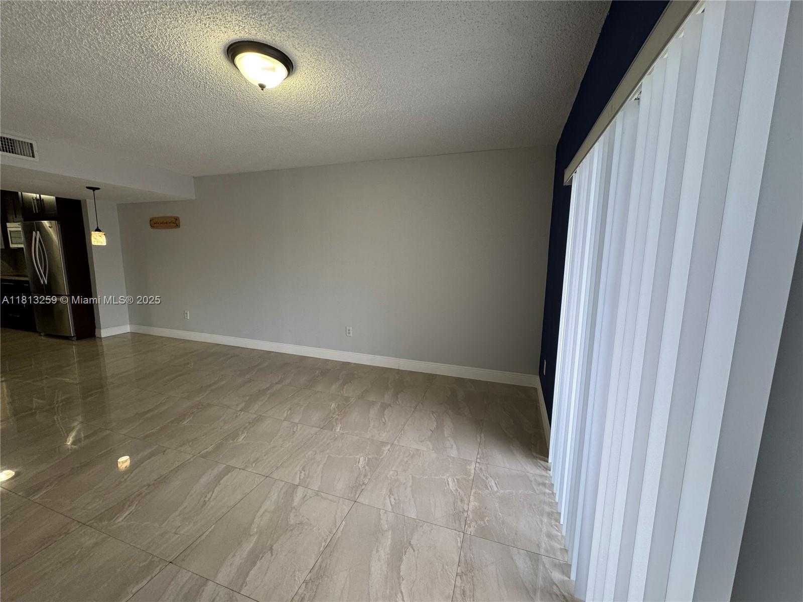 Small Image of 2610 WEST 76TH ST #205, Hialeah Number 5