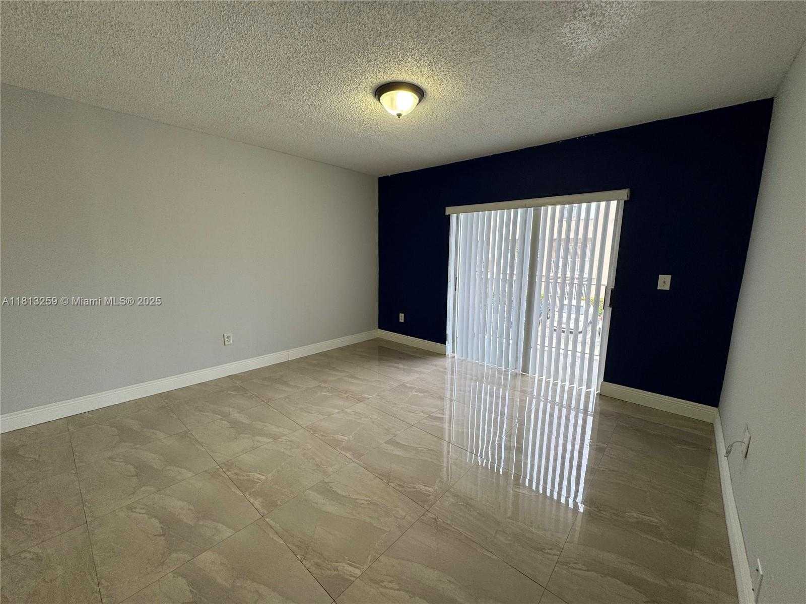 Small Image of 2610 WEST 76TH ST #205, Hialeah Number 6