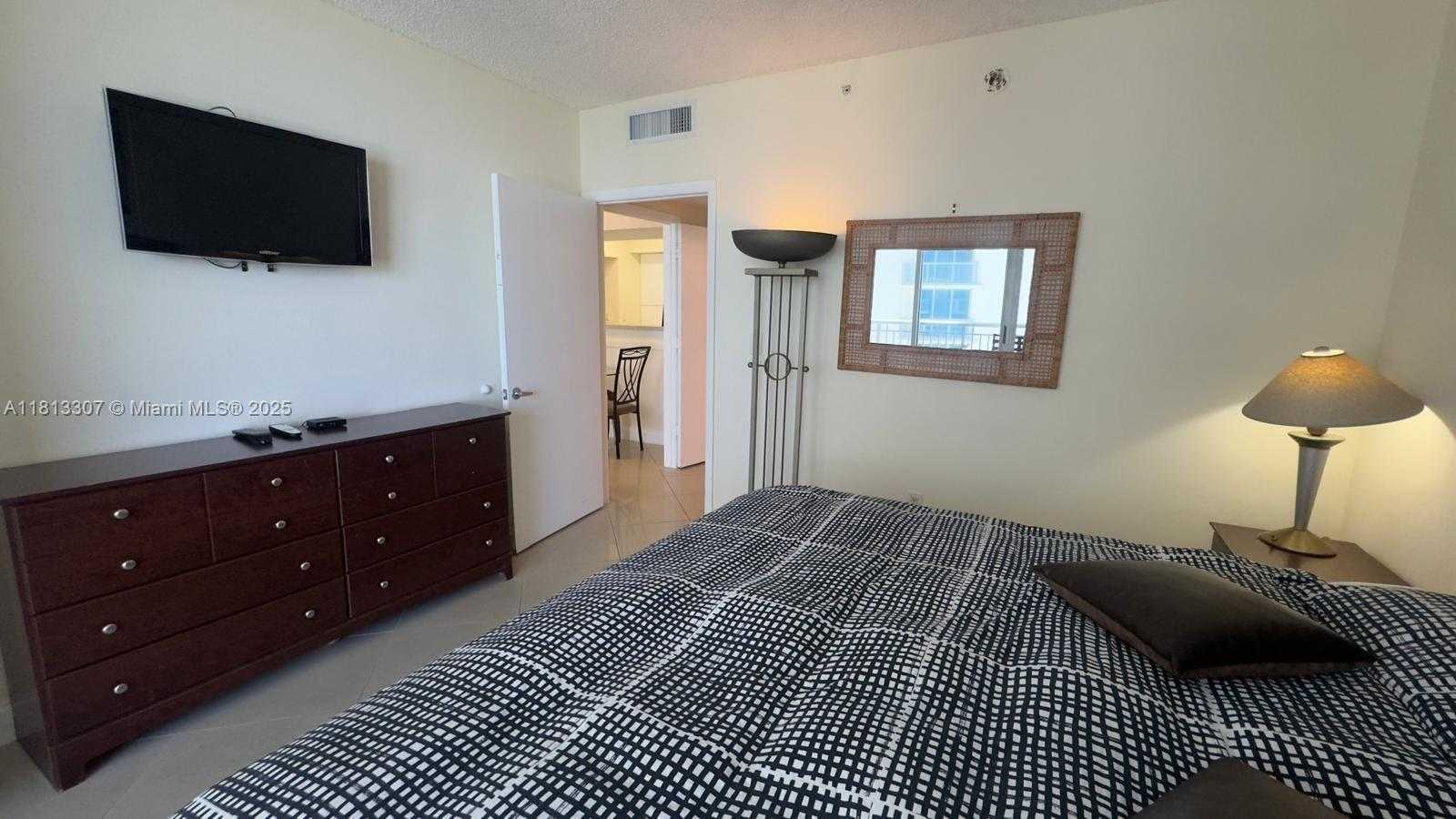 Small Image of 17375 COLLINS AVE #1003, Sunny Isles Beach Number 29