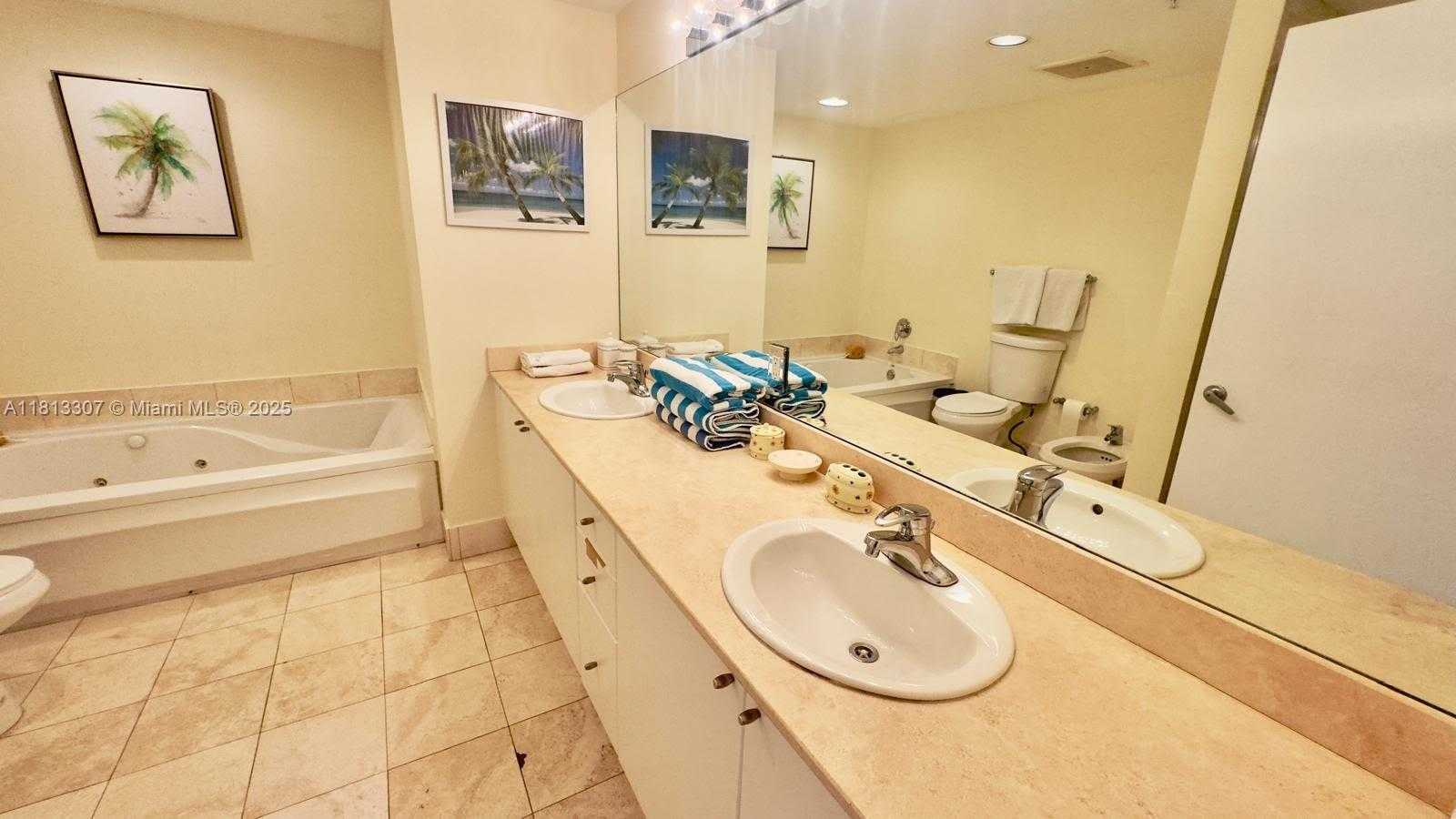 Small Image of 17375 COLLINS AVE #1003, Sunny Isles Beach Number 31