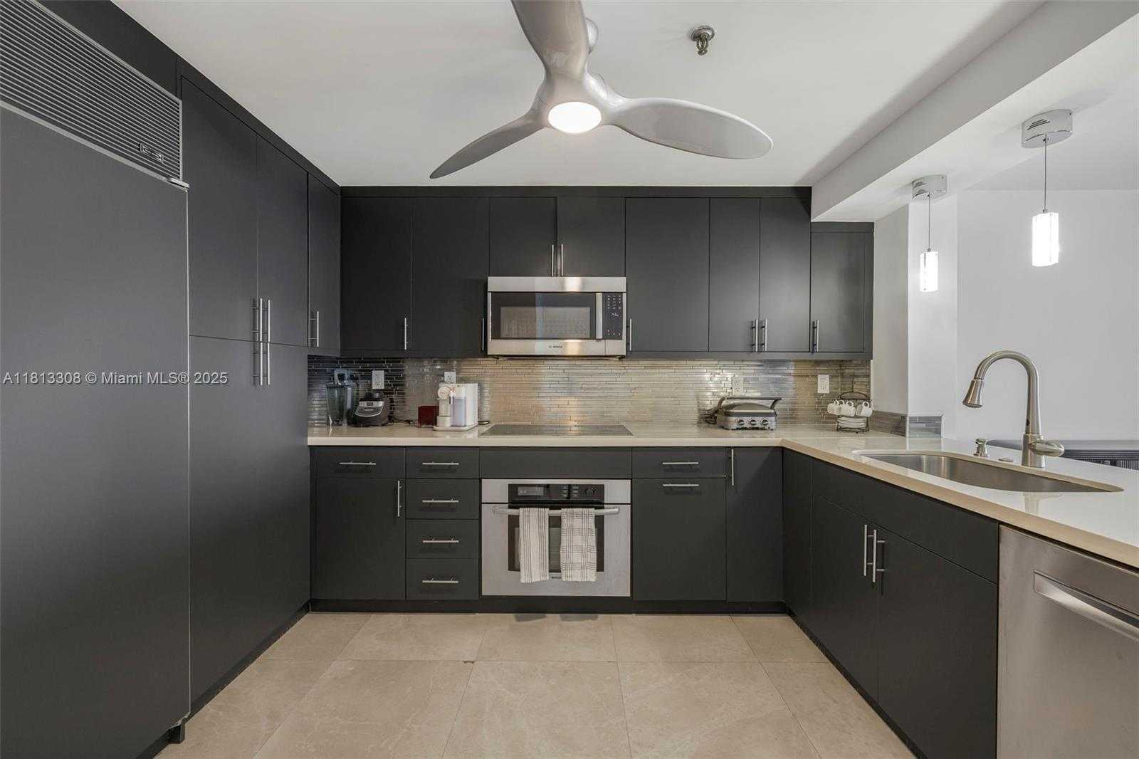 Small Image of 2625 COLLINS AVE #907, Miami Beach Number 11