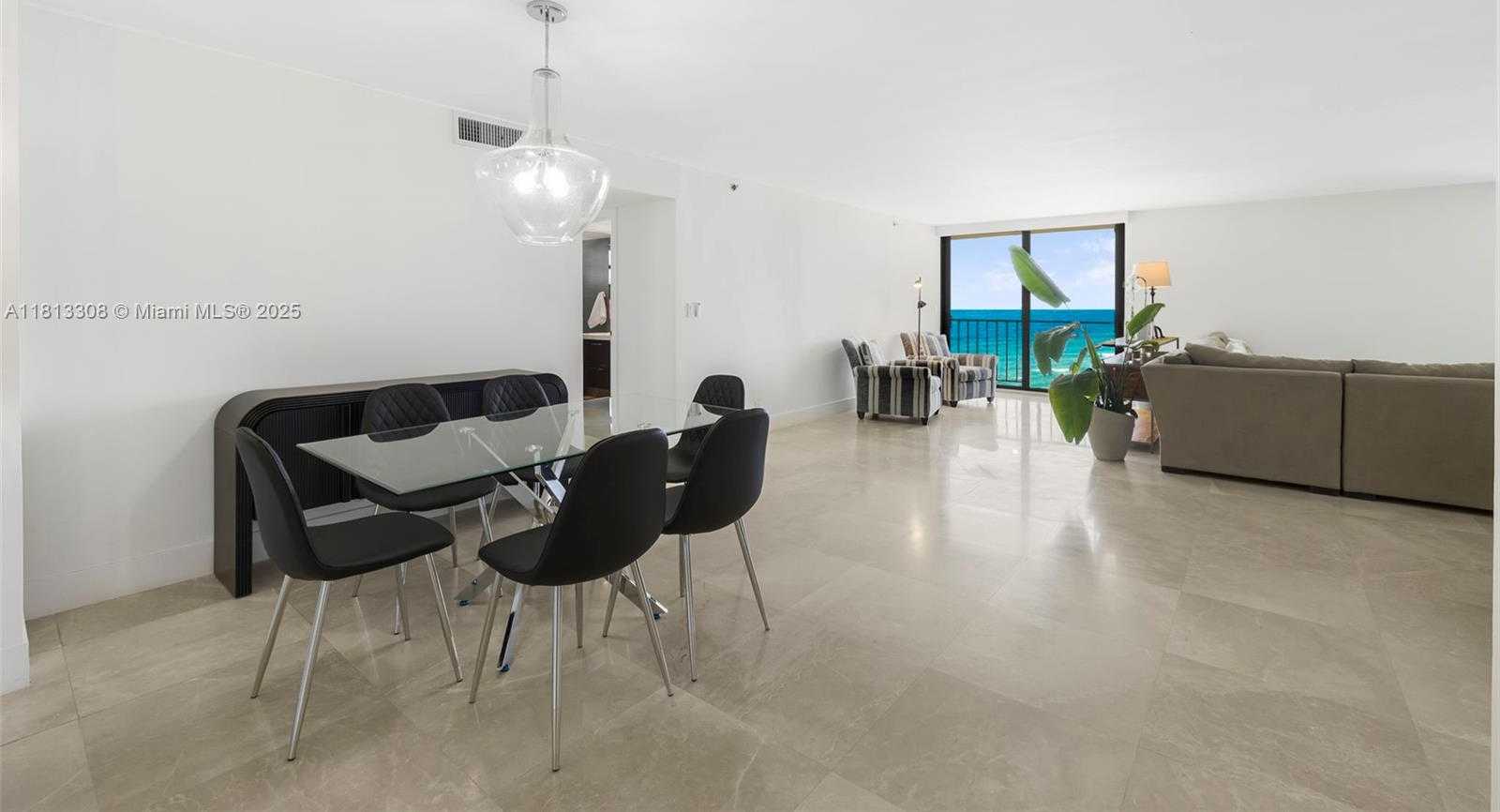 Small Image of 2625 COLLINS AVE #907, Miami Beach Number 15