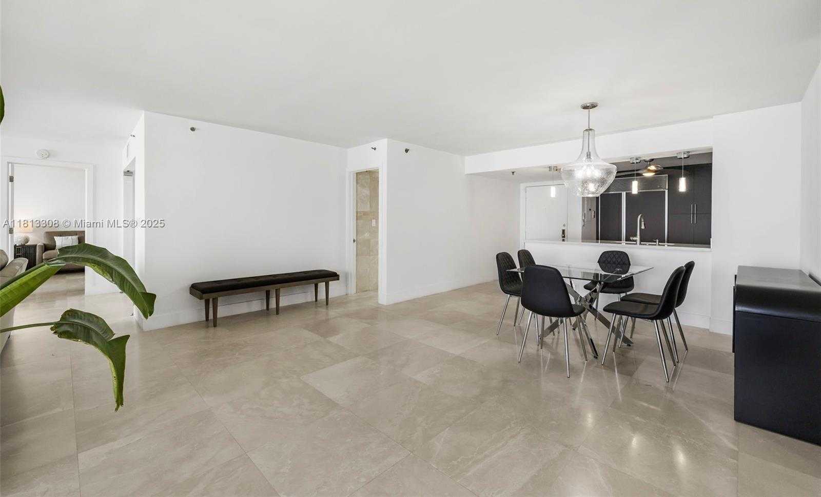 Small Image of 2625 COLLINS AVE #907, Miami Beach Number 19