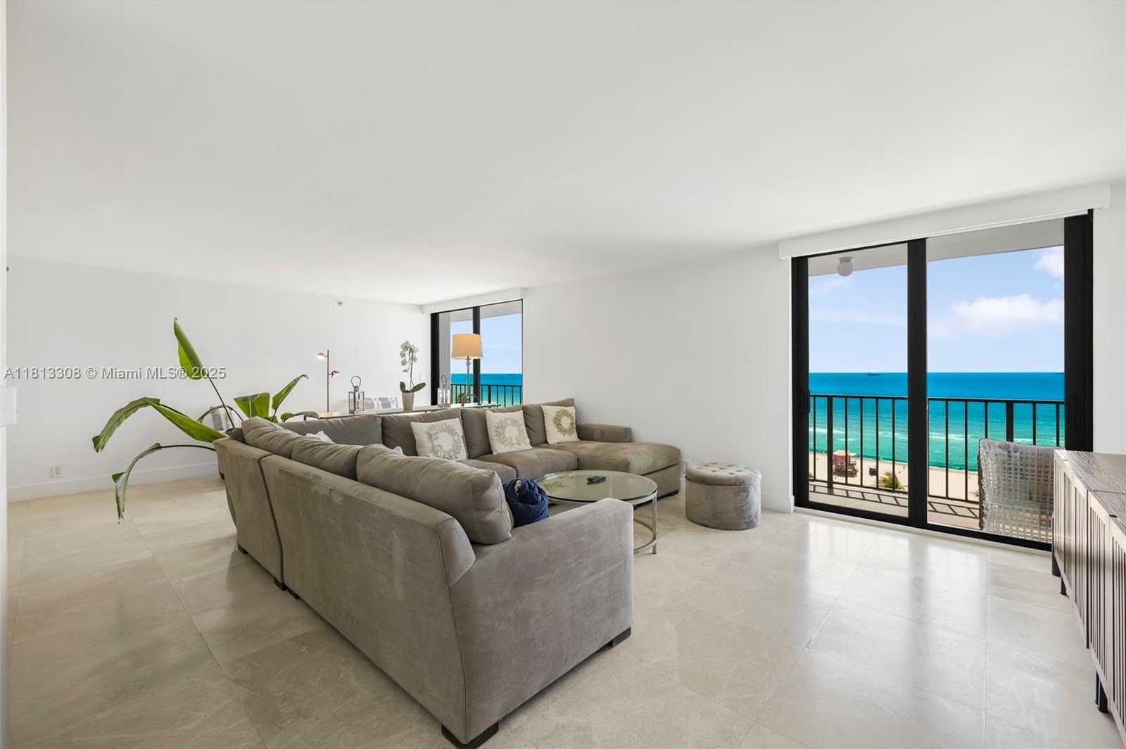 Small Image of 2625 COLLINS AVE #907, Miami Beach Number 24