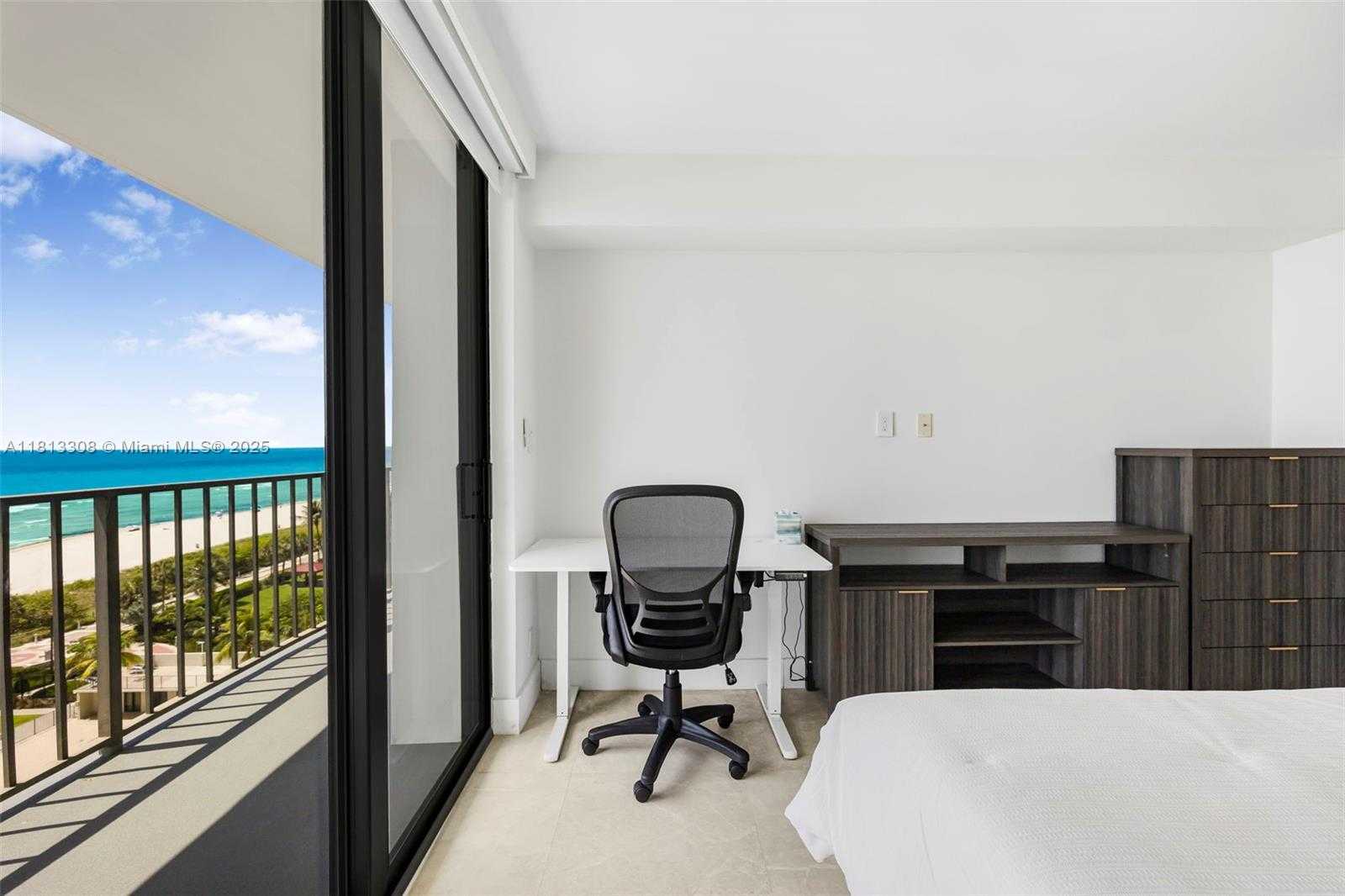 Small Image of 2625 COLLINS AVE #907, Miami Beach Number 29