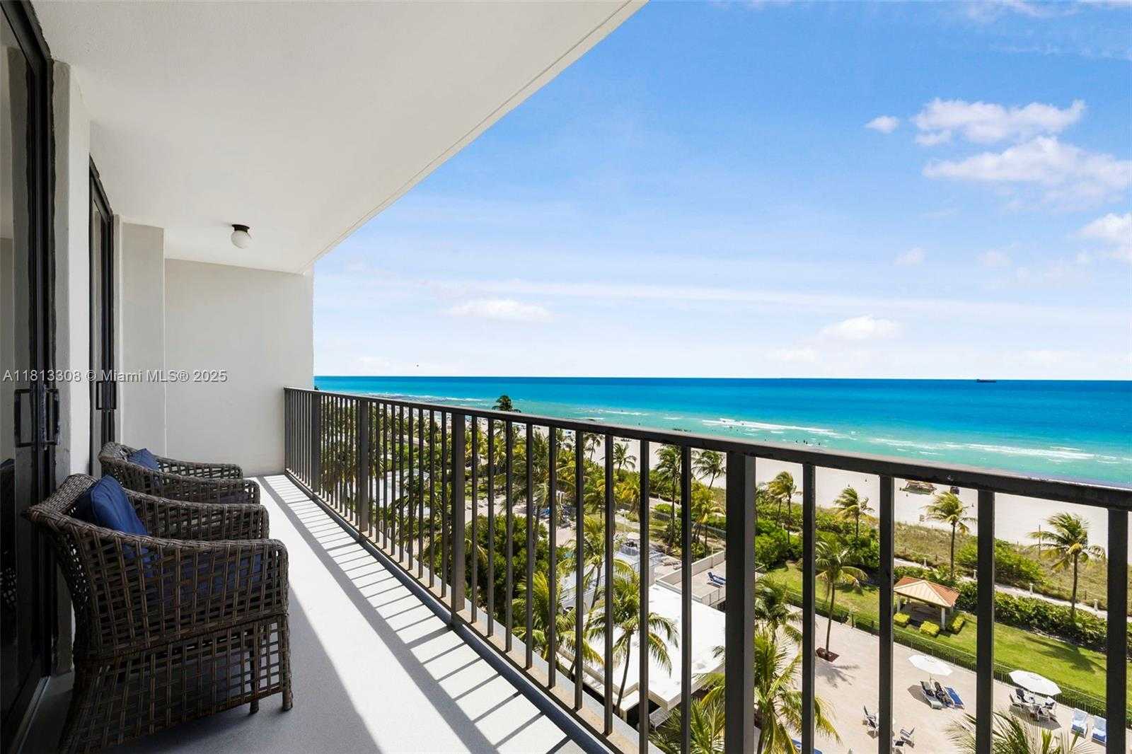 Small Image of 2625 COLLINS AVE #907, Miami Beach Number 3