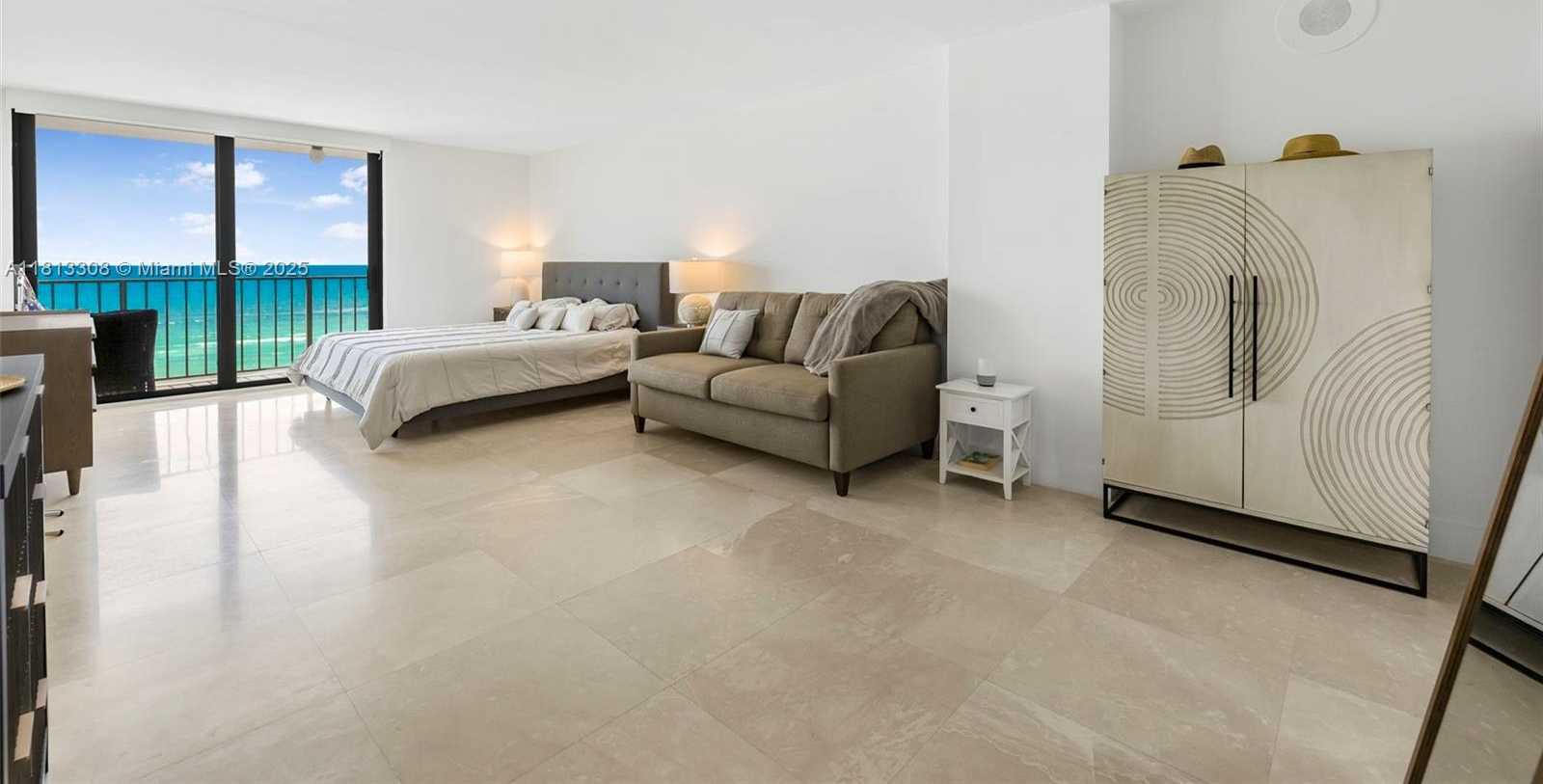 Small Image of 2625 COLLINS AVE #907, Miami Beach Number 46