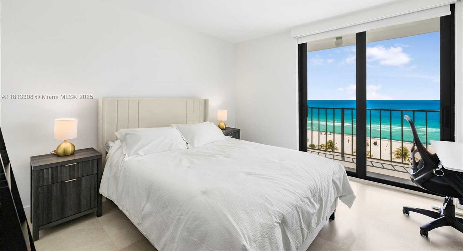 Small Image of 2625 COLLINS AVE #907, Miami Beach Number 7