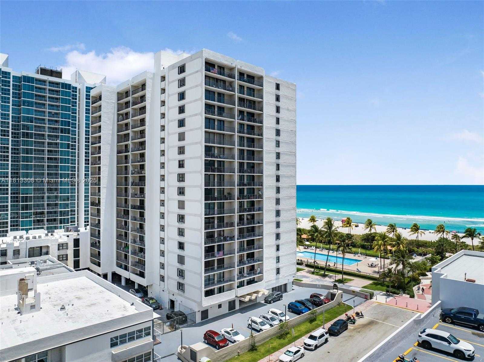 Small Image of 2625 COLLINS AVE #907, Miami Beach Number 70
