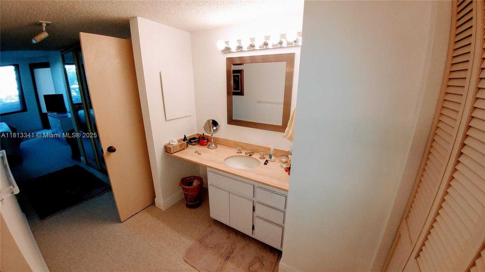 Small Image of 251 CRANDON BLVD #335, Key Biscayne Number 12