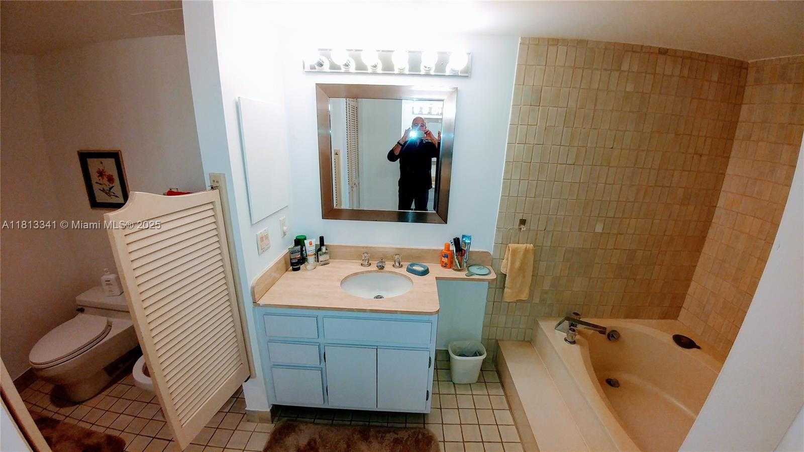 Small Image of 251 CRANDON BLVD #335, Key Biscayne Number 13