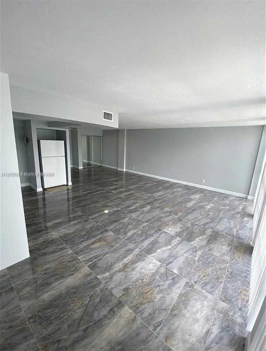 Small Image of 2101 ATLANTIC SHORES BLVD #402, Hallandale Beach Number 3