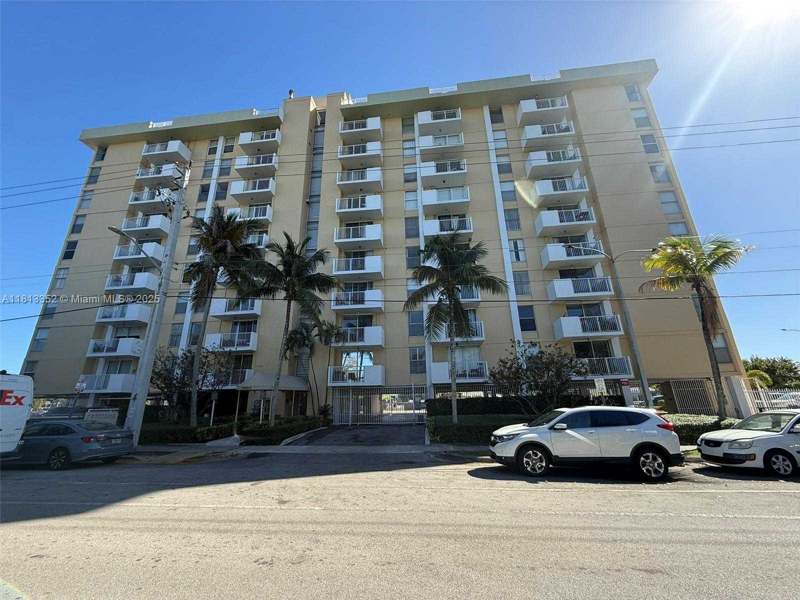 Small Image of 2020 NORTH EAST 135TH ST #208, North Miami Number 8