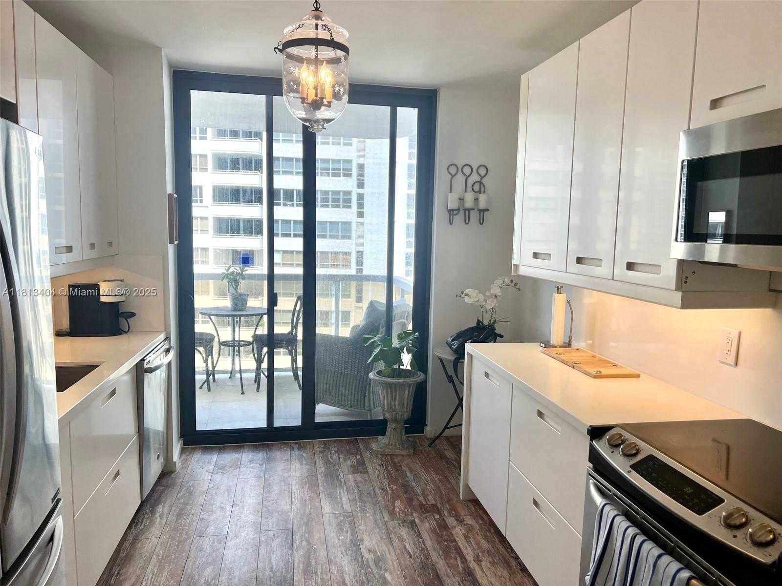 Small Image of 9 ISLAND AVE #1409, Miami Beach Number 32
