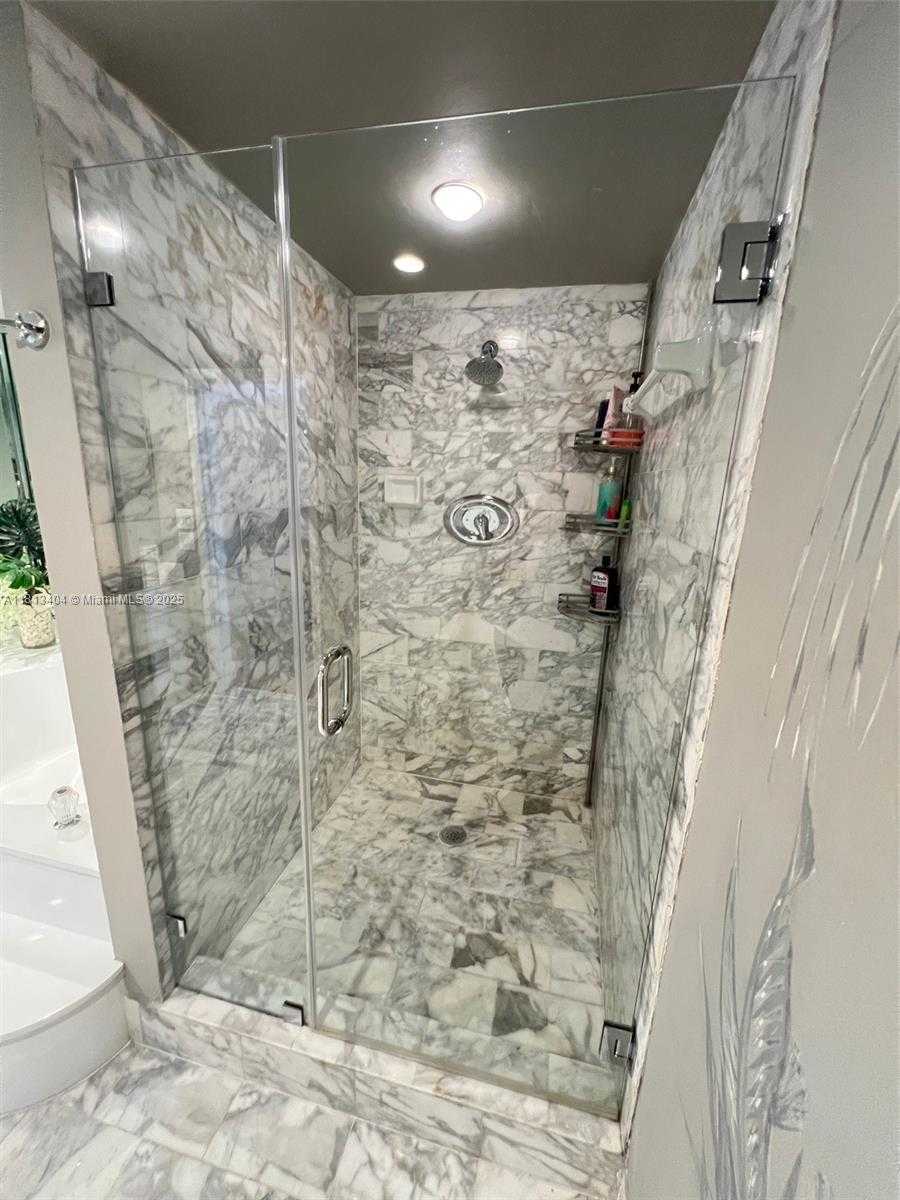 Small Image of 9 ISLAND AVE #1409, Miami Beach Number 38