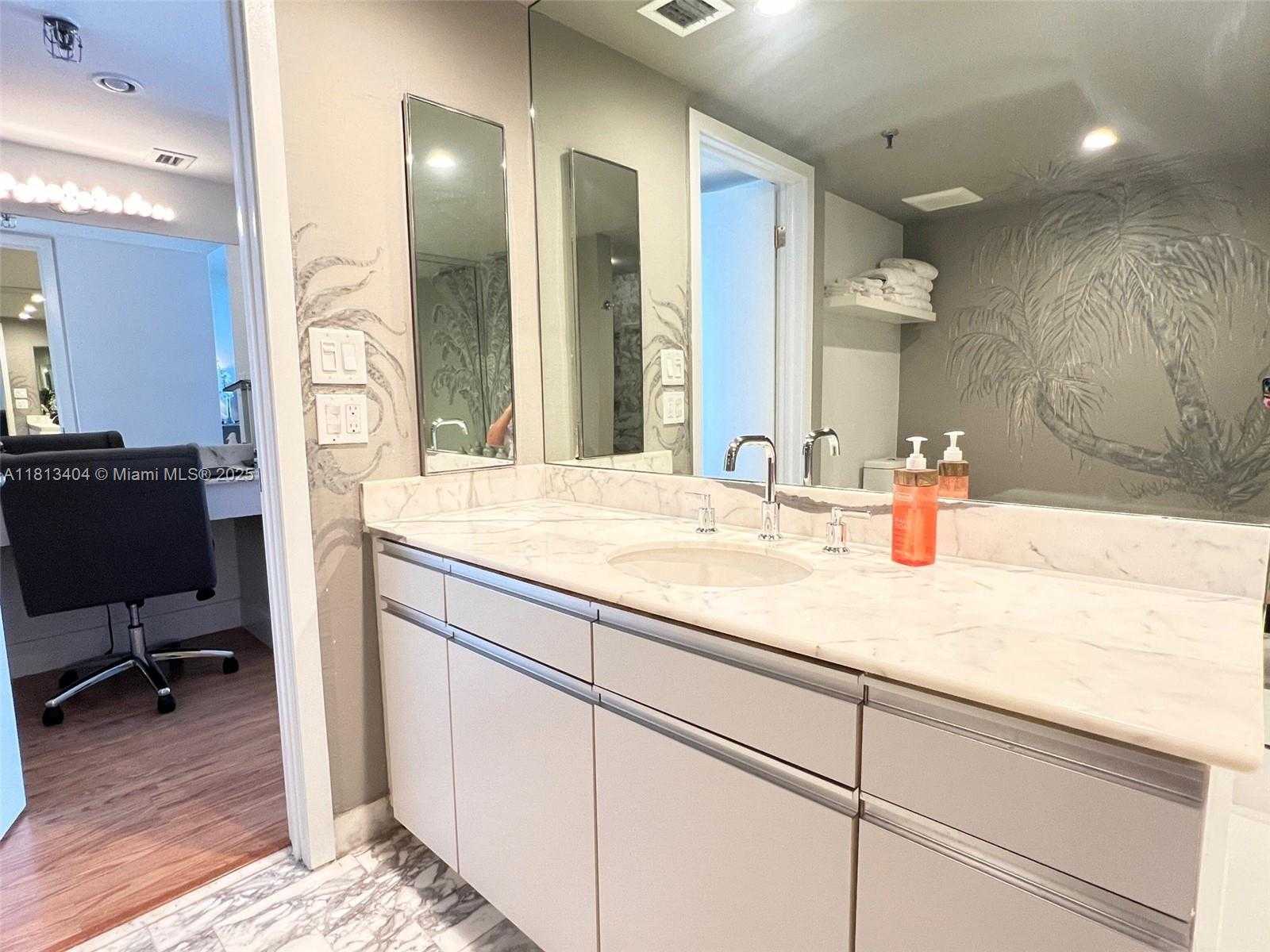 Small Image of 9 ISLAND AVE #1409, Miami Beach Number 40