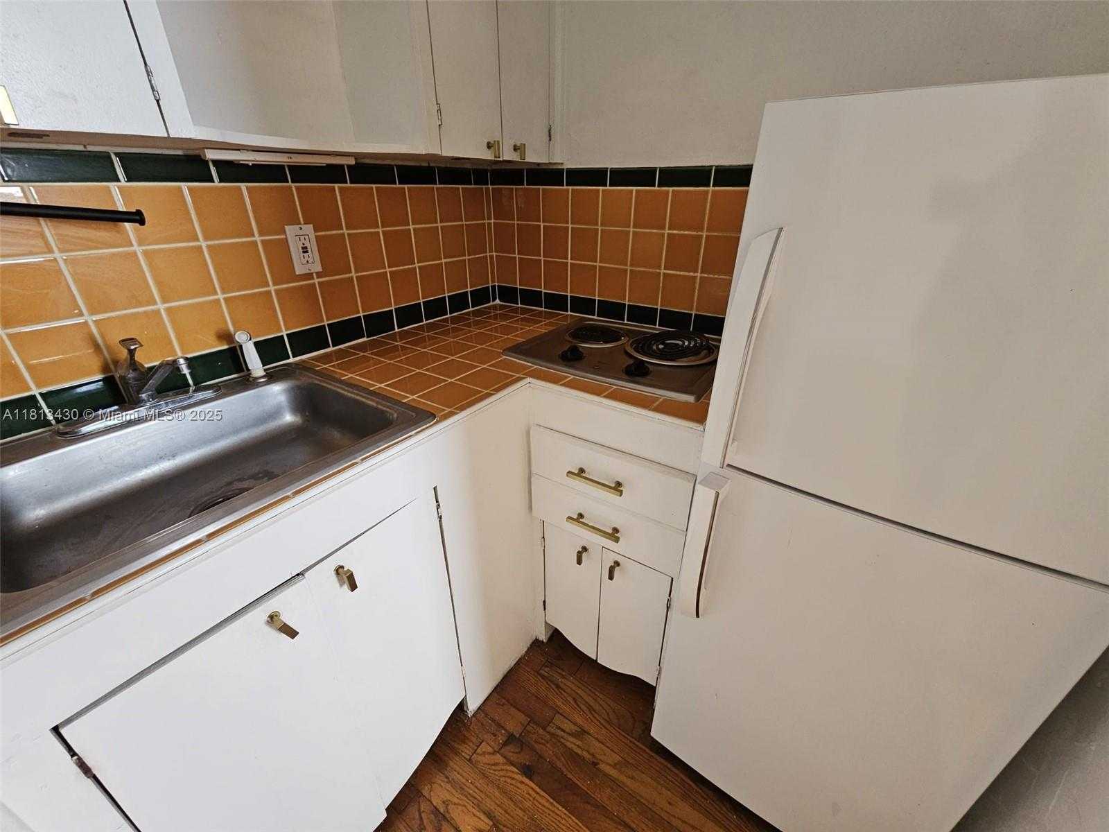 Small Image of 850 JEFFERSON AVE #1A, Miami Beach Number 5