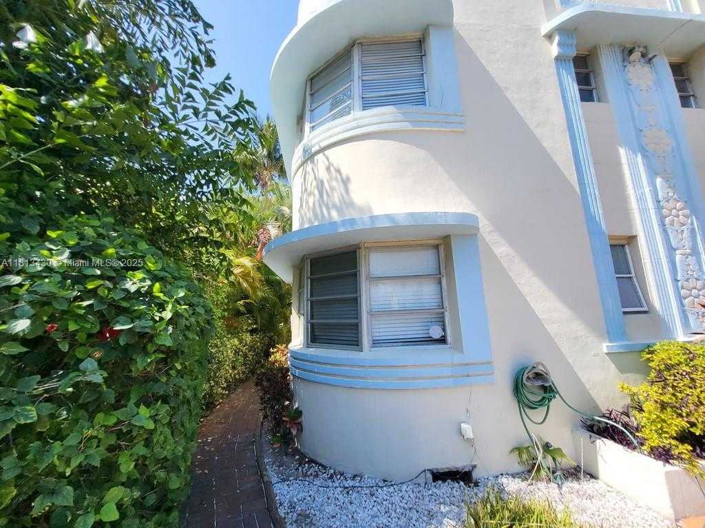 Small Image of 850 JEFFERSON AVE #1A, Miami Beach Number 8