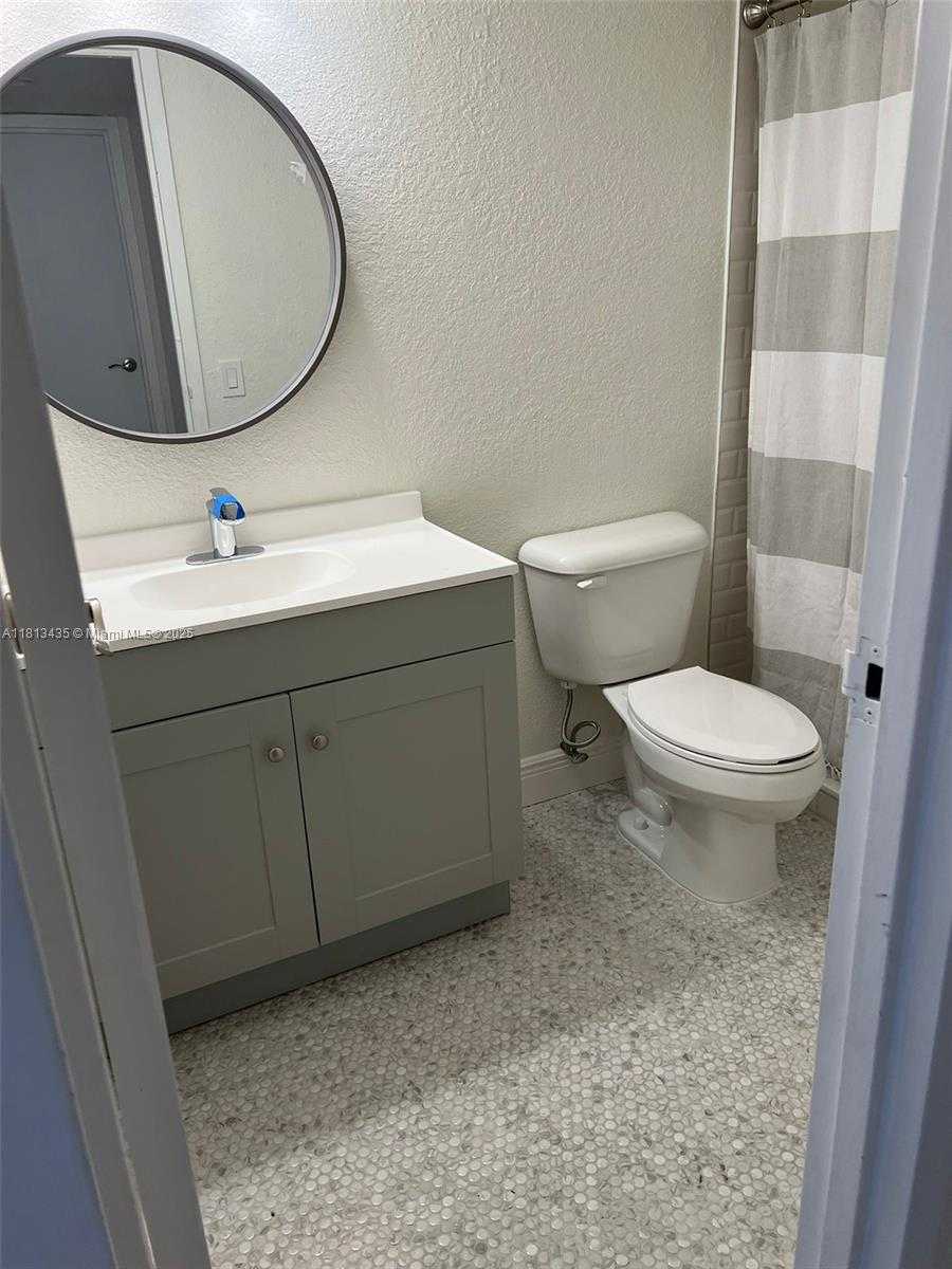 Small Image of 601 THREE ISLANDS BLVD #110, Hallandale Beach Number 8