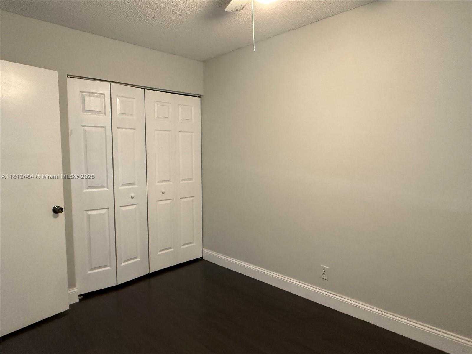 Small Image of 17432 SOUTH WEST 140TH CT, Miami Number 22