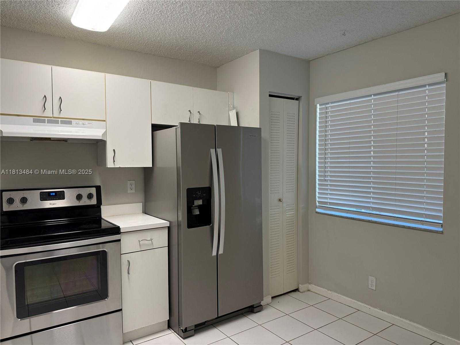 Small Image of 17432 SOUTH WEST 140TH CT, Miami Number 25