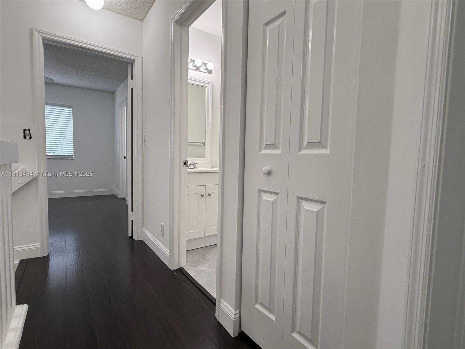 Small Image of 17432 SOUTH WEST 140TH CT, Miami Number 33