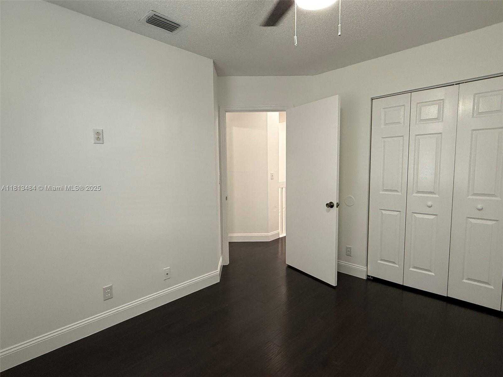 Small Image of 17432 SOUTH WEST 140TH CT, Miami Number 36
