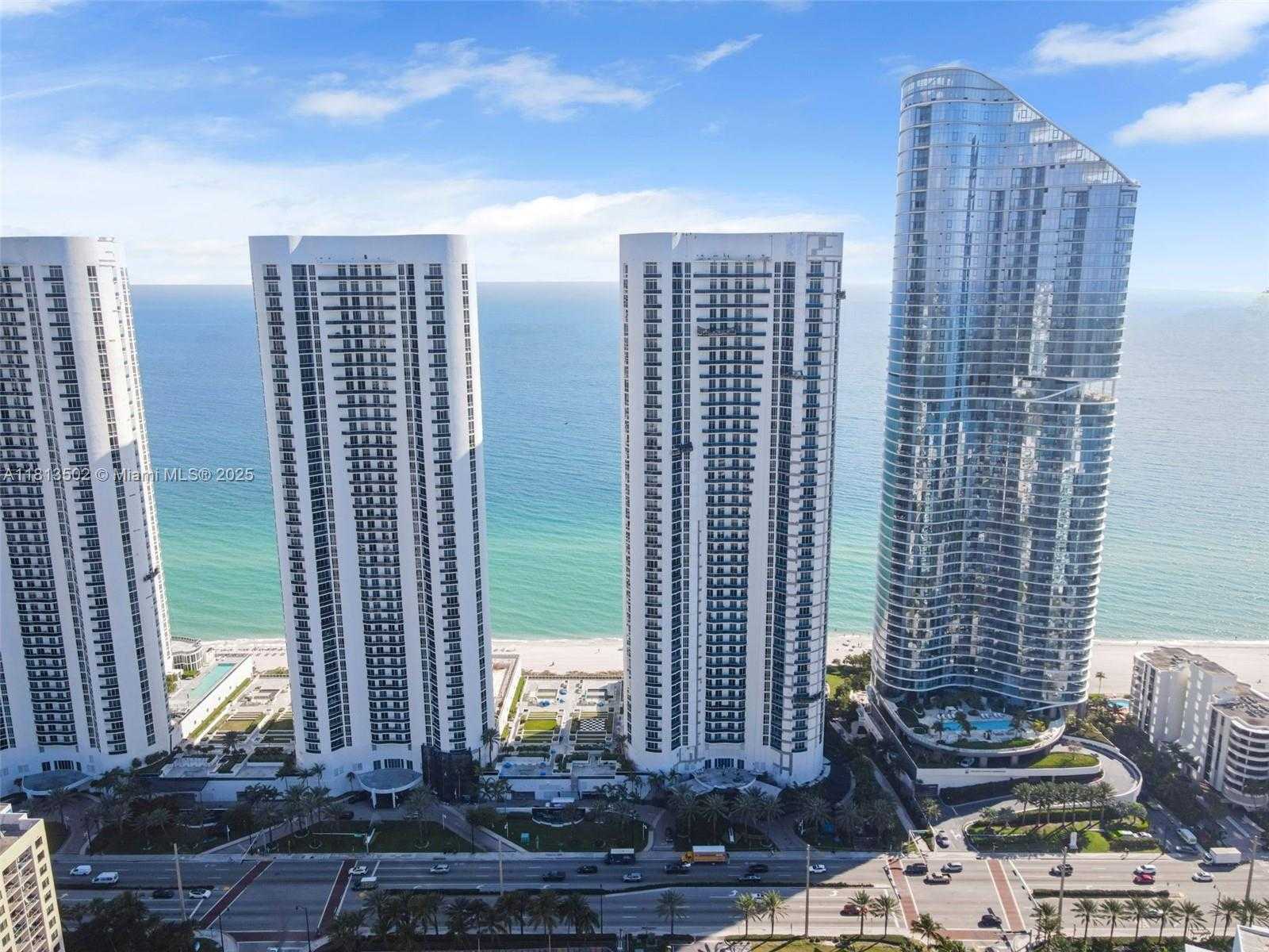 Small Image of 100 BAYVIEW DR #2007, Sunny Isles Beach Number 4