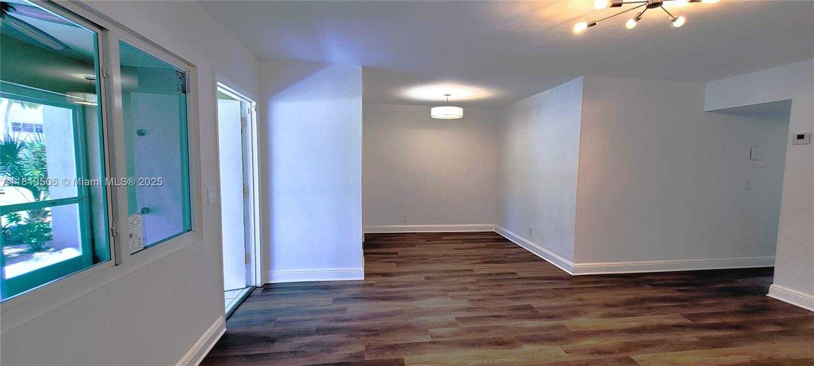 Small Image of 270 LAYNE BLVD #106, Hallandale Beach Number 12