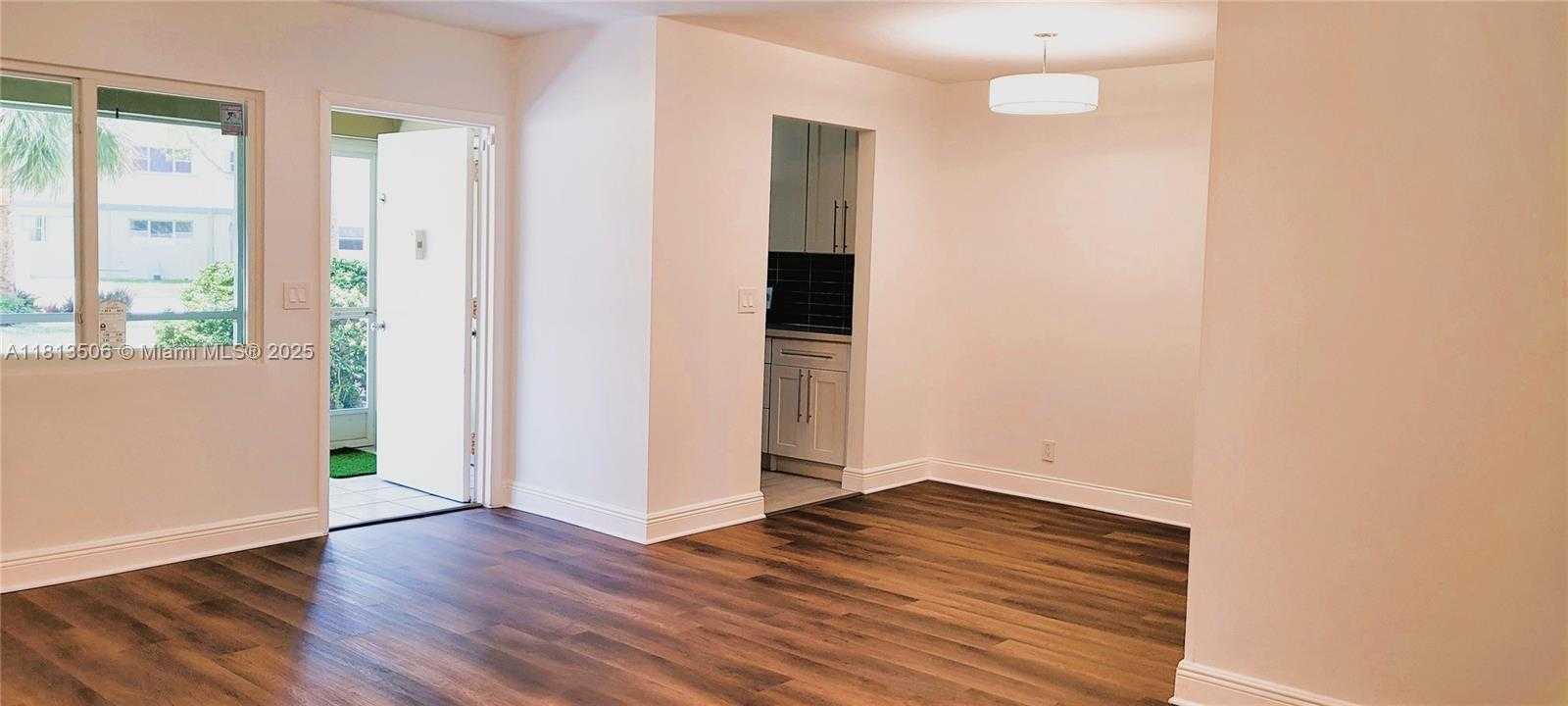 Small Image of 270 LAYNE BLVD #106, Hallandale Beach Number 14