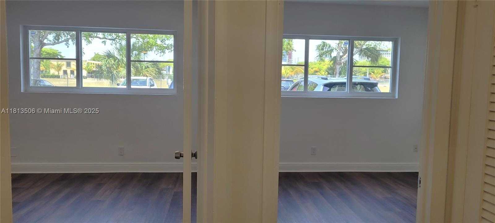 Small Image of 270 LAYNE BLVD #106, Hallandale Beach Number 23