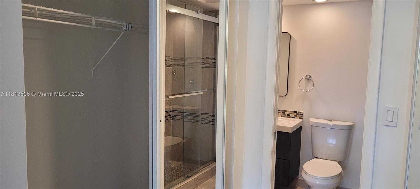 Small Image of 270 LAYNE BLVD #106, Hallandale Beach Number 31