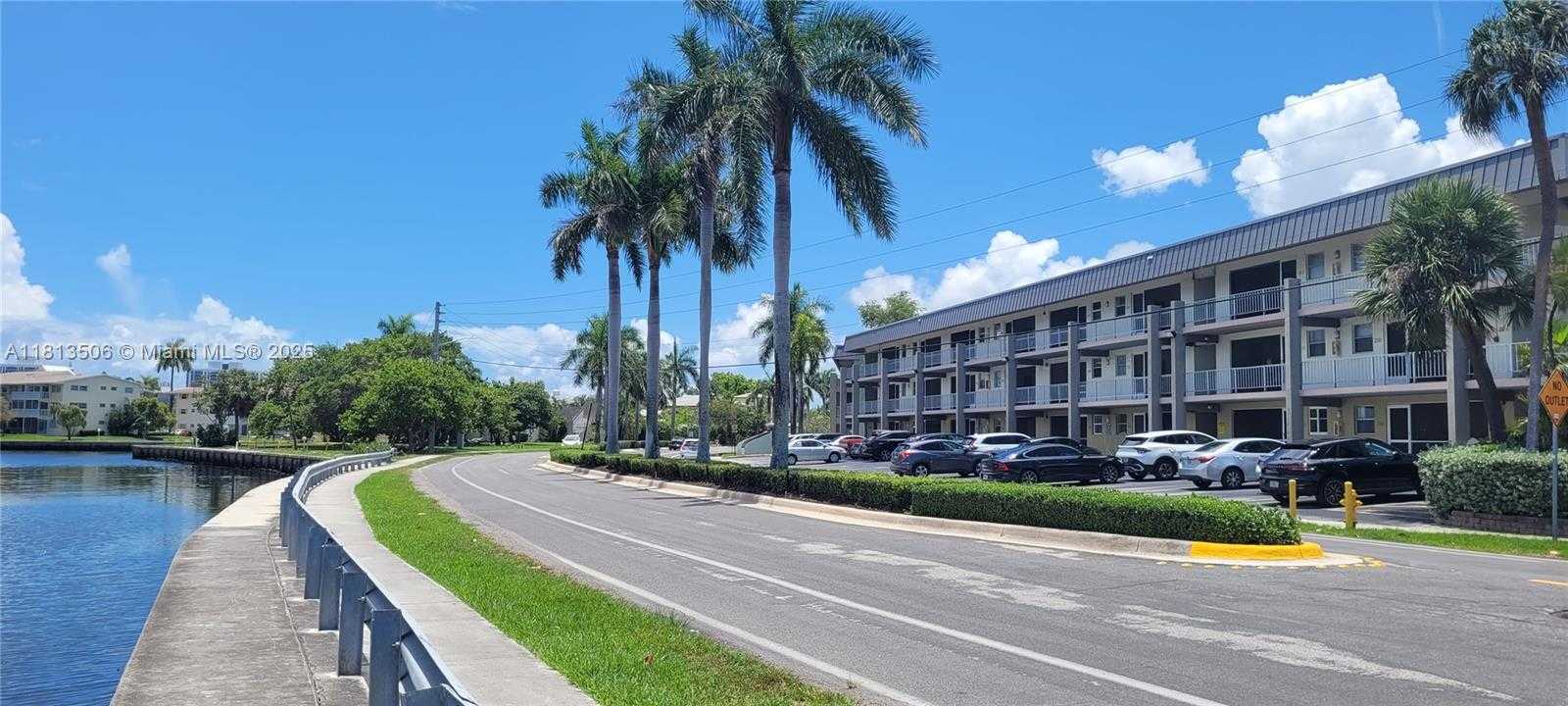 Small Image of 270 LAYNE BLVD #106, Hallandale Beach Number 41