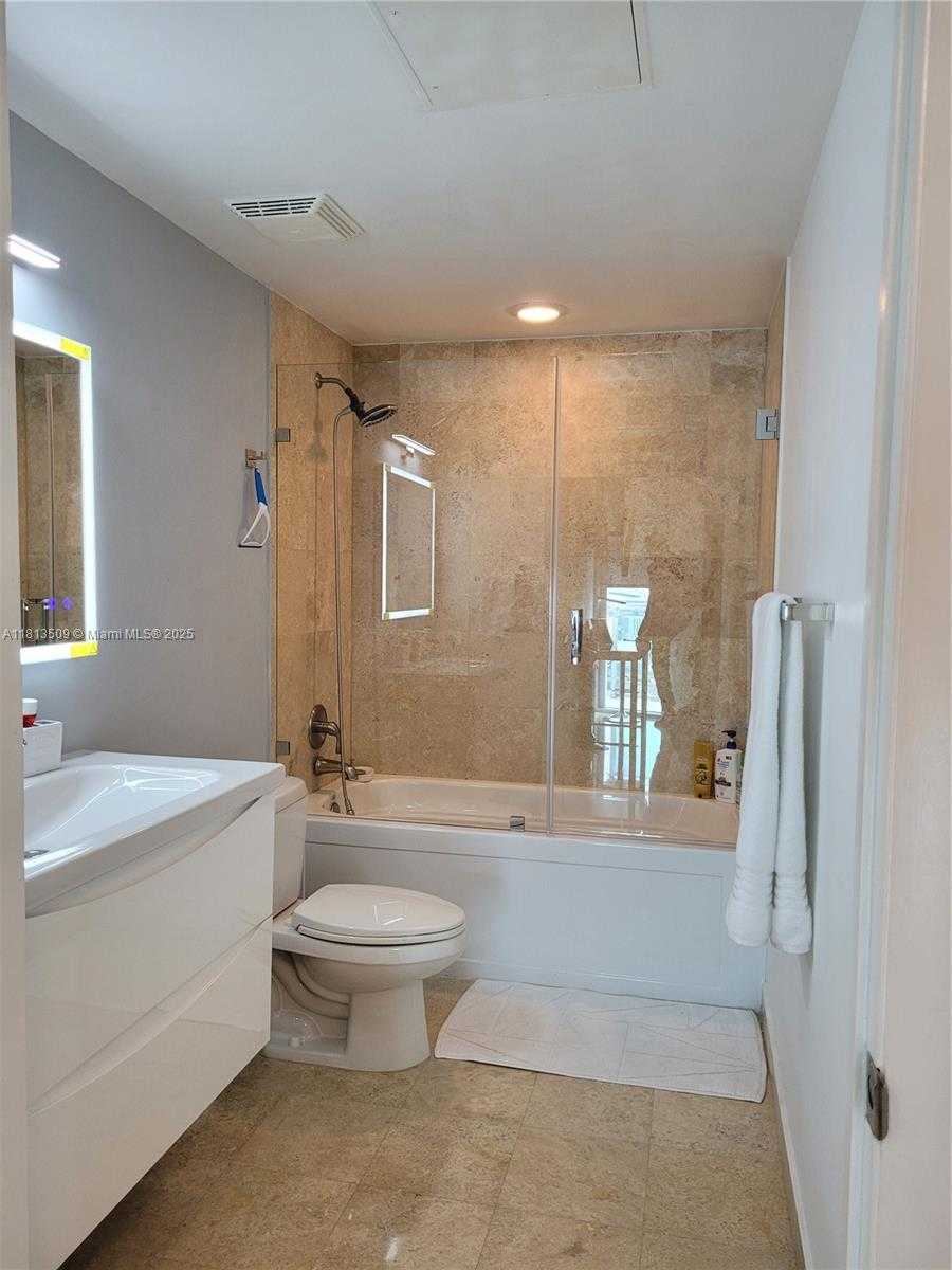 Small Image of 350 SOUTH MIAMI AVE #2714, Miami Number 12