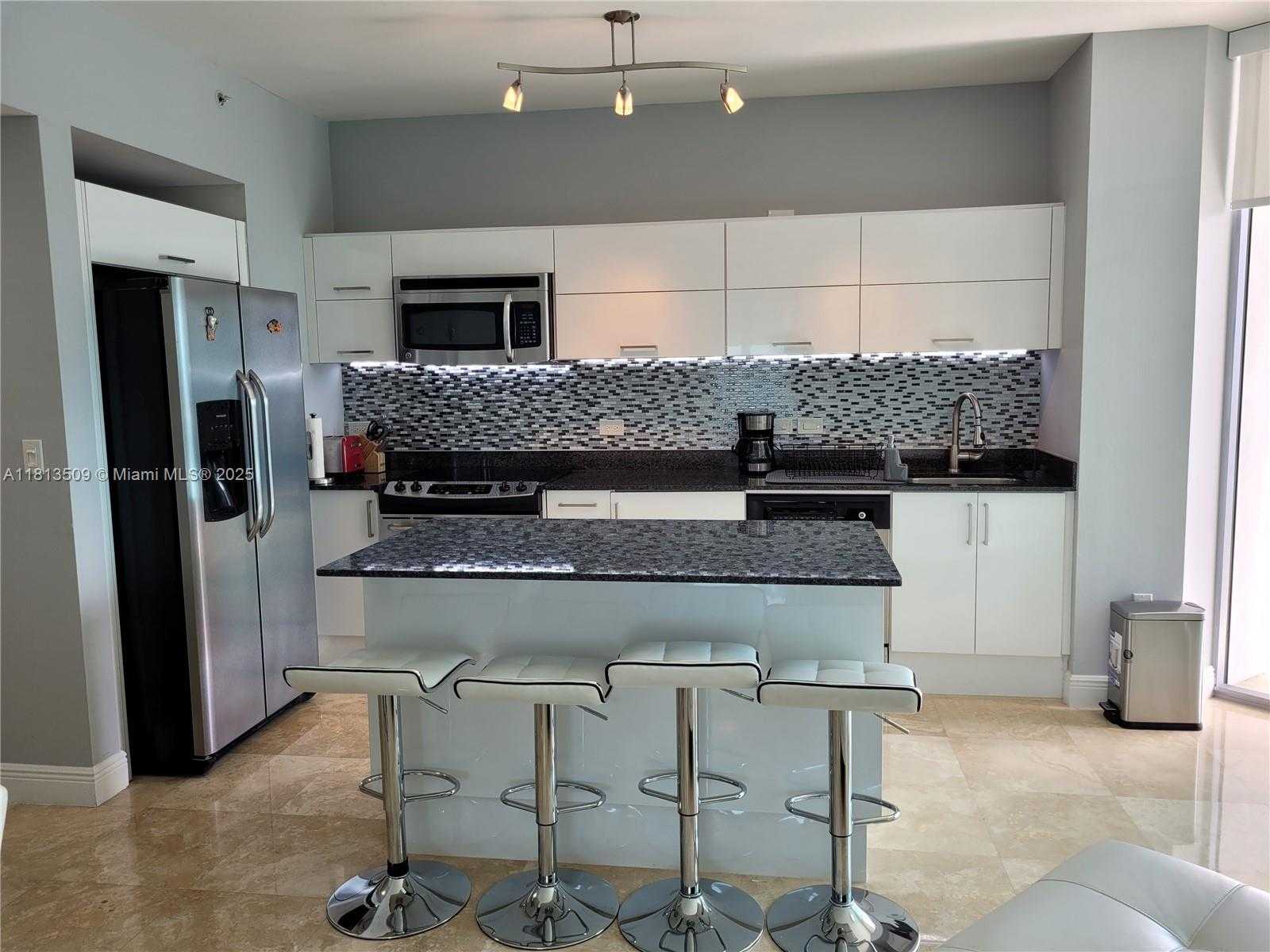 Small Image of 350 SOUTH MIAMI AVE #2714, Miami Number 13