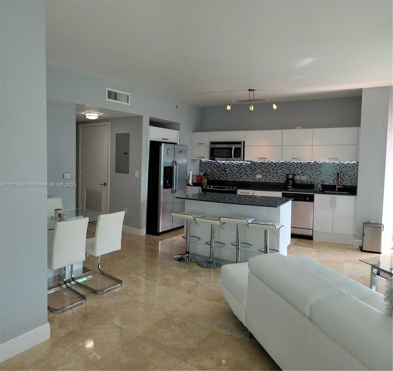 Small Image of 350 SOUTH MIAMI AVE #2714, Miami Number 14