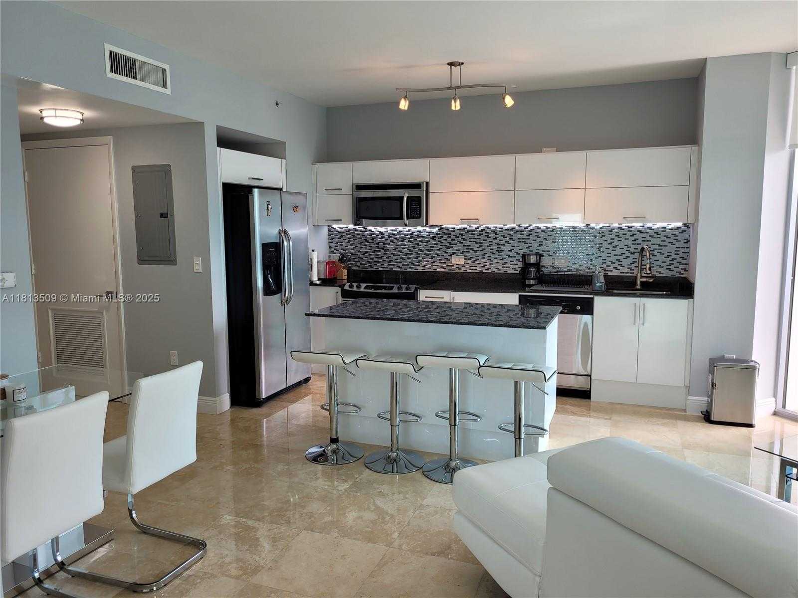Small Image of 350 SOUTH MIAMI AVE #2714, Miami Number 18