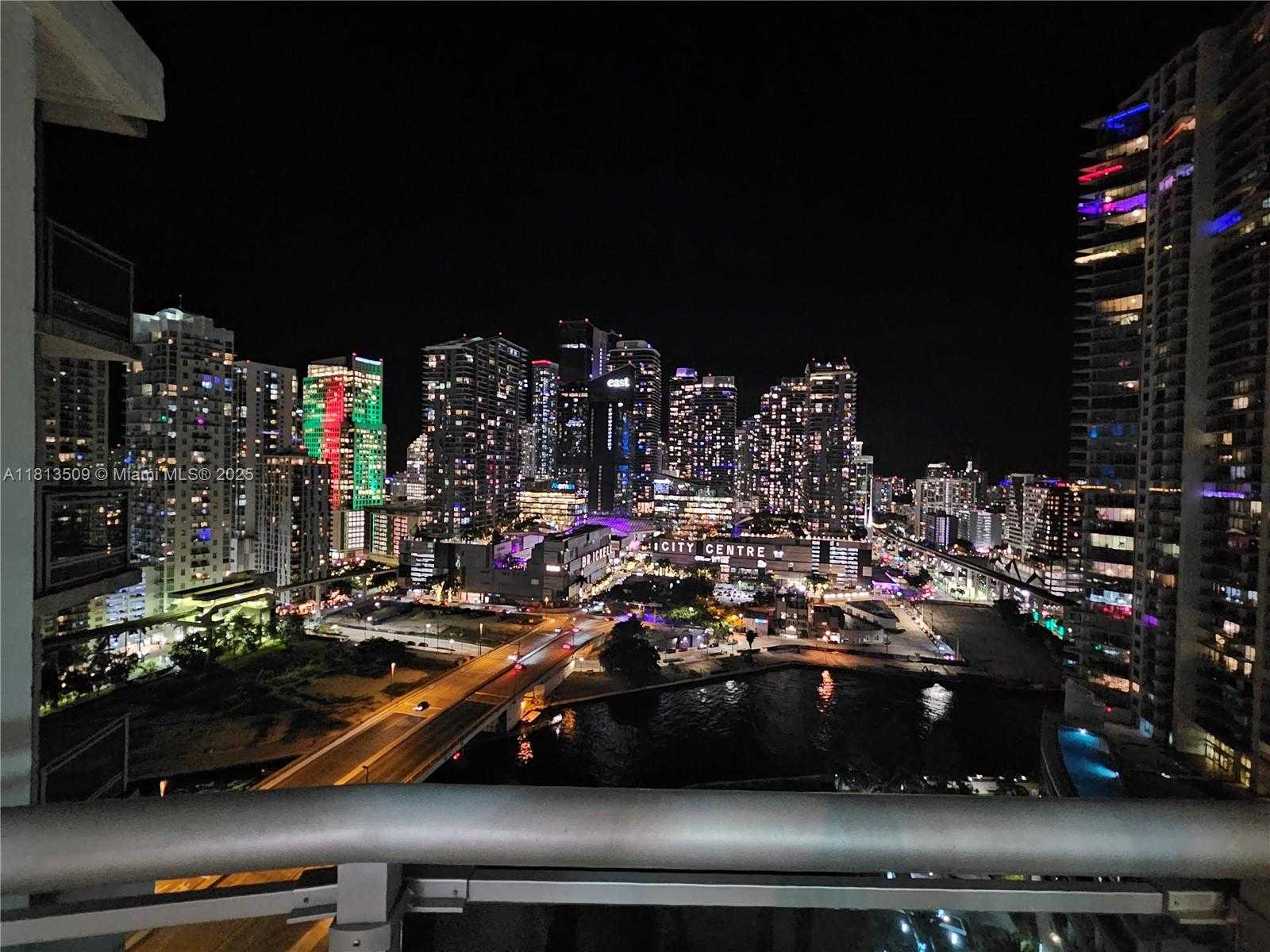 Small Image of 350 SOUTH MIAMI AVE #2714, Miami Number 22