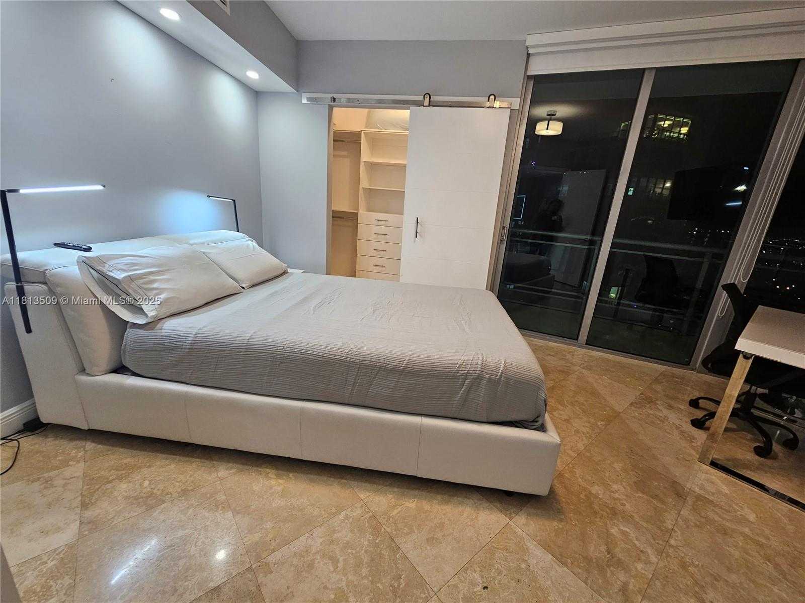 Small Image of 350 SOUTH MIAMI AVE #2714, Miami Number 29